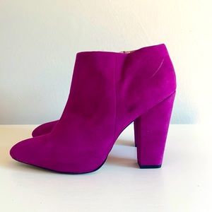 Gently used Zara fuchsia booties size 41